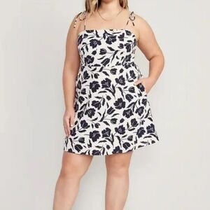 Old Navy Black and White Floral Mini Dress